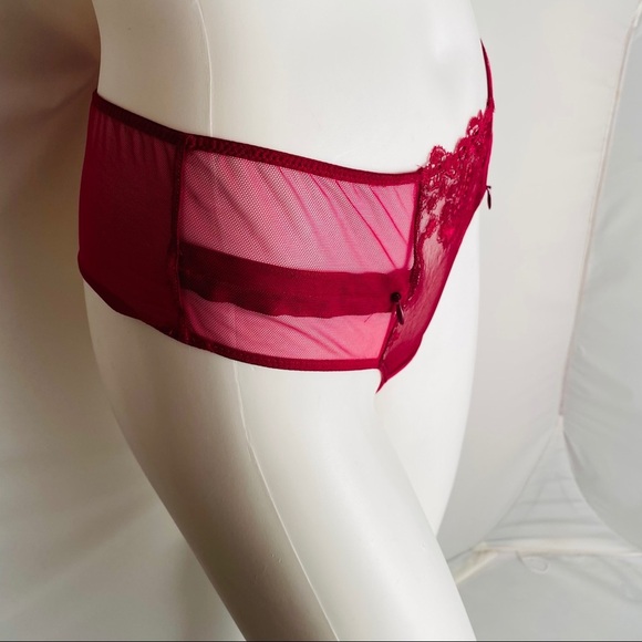 Victoria’s Secret raspberry lace and nylon mesh hiphugger thong panty - Picture 2 of 11